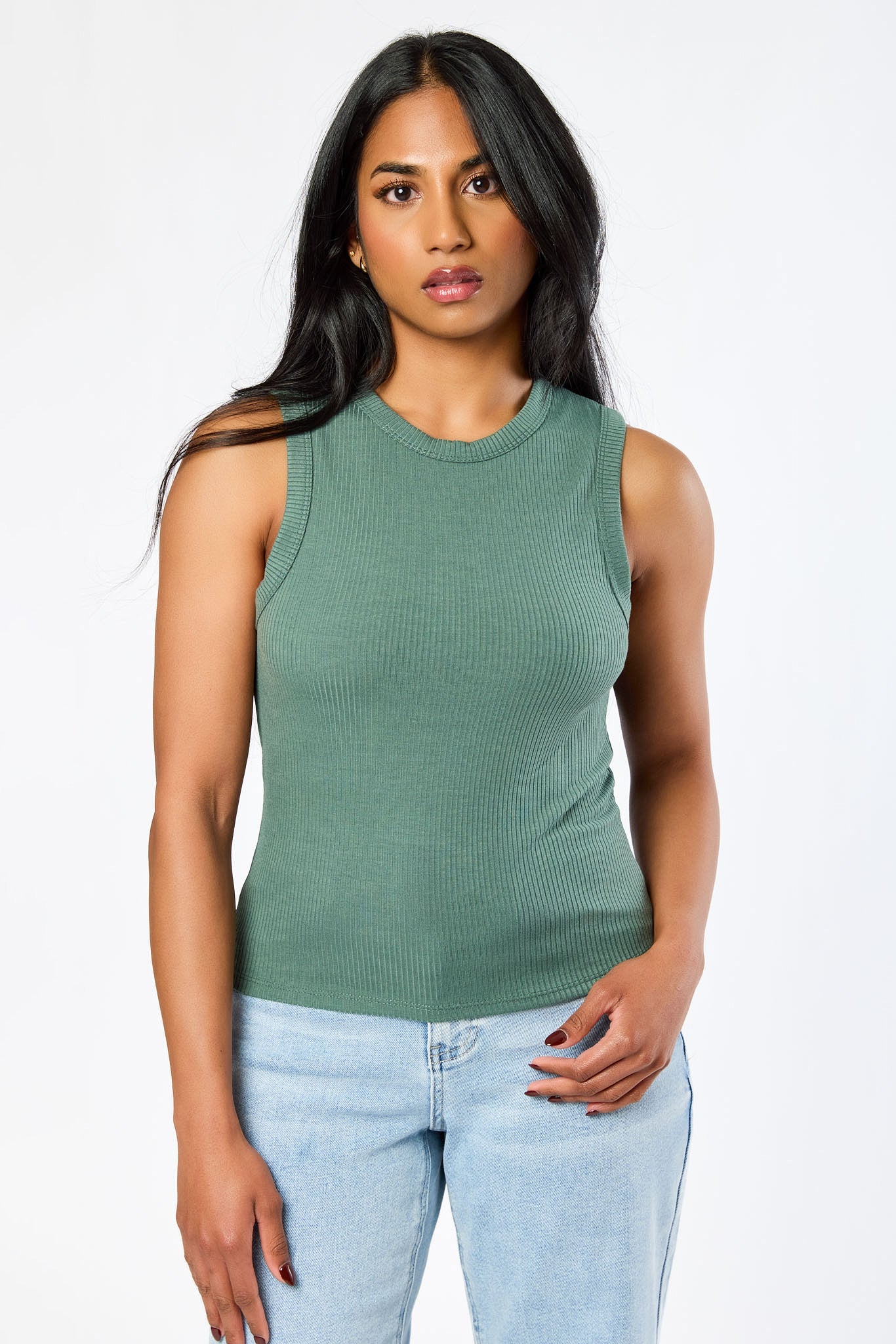 Camisole côtelée avec encolure dégagée