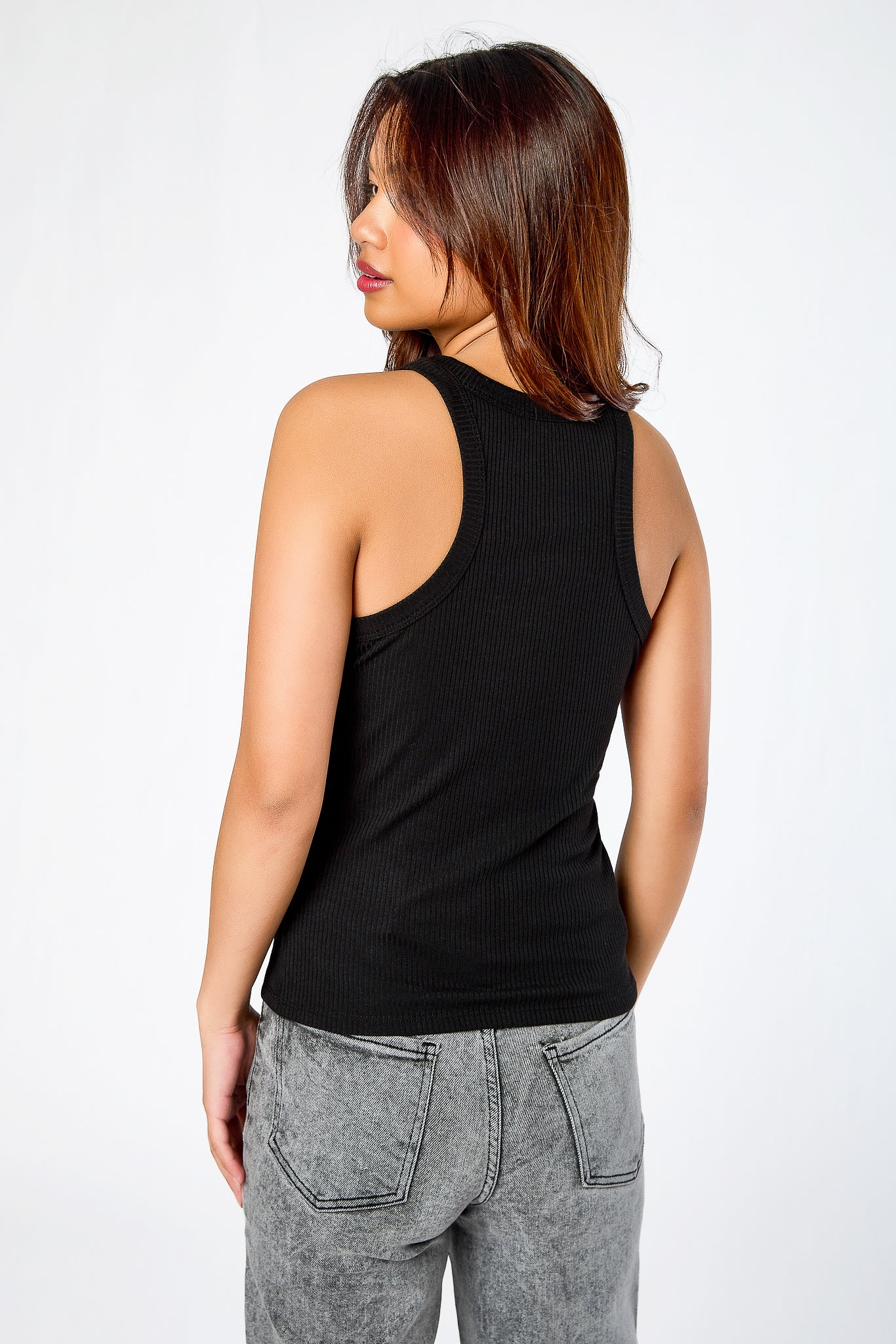 Camisole côtelée à col montant et fines bretelles