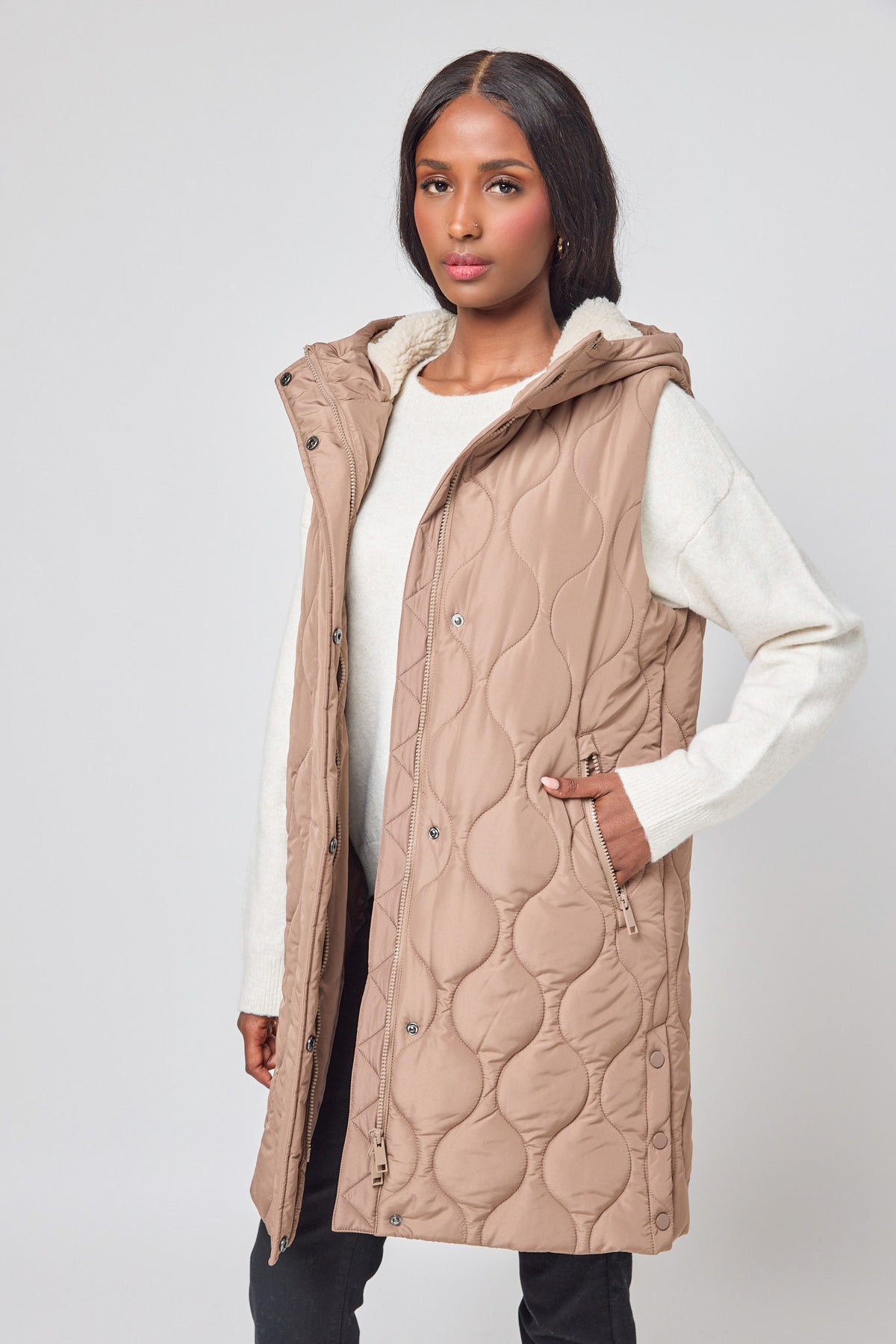 Wave Quilted Hooded Vest