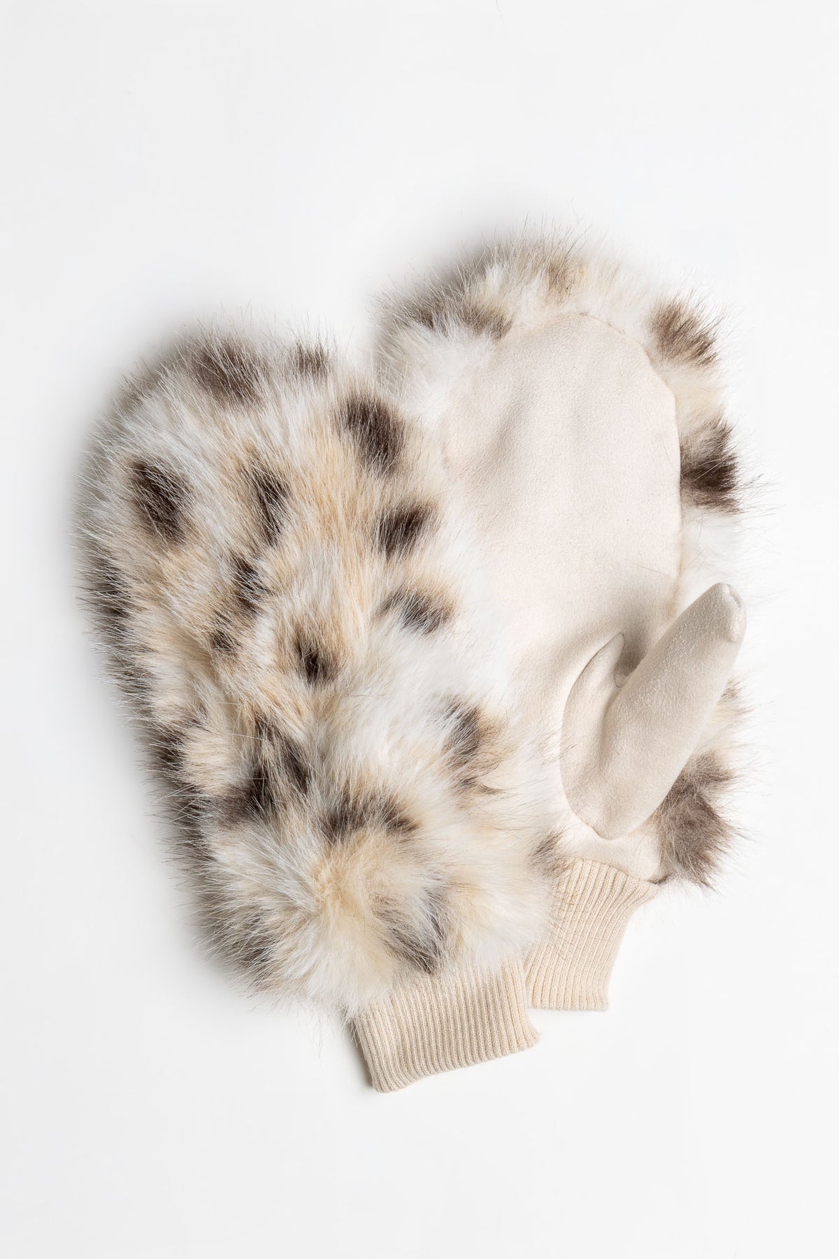 Spotted Animal Print Faux Fur Mitten