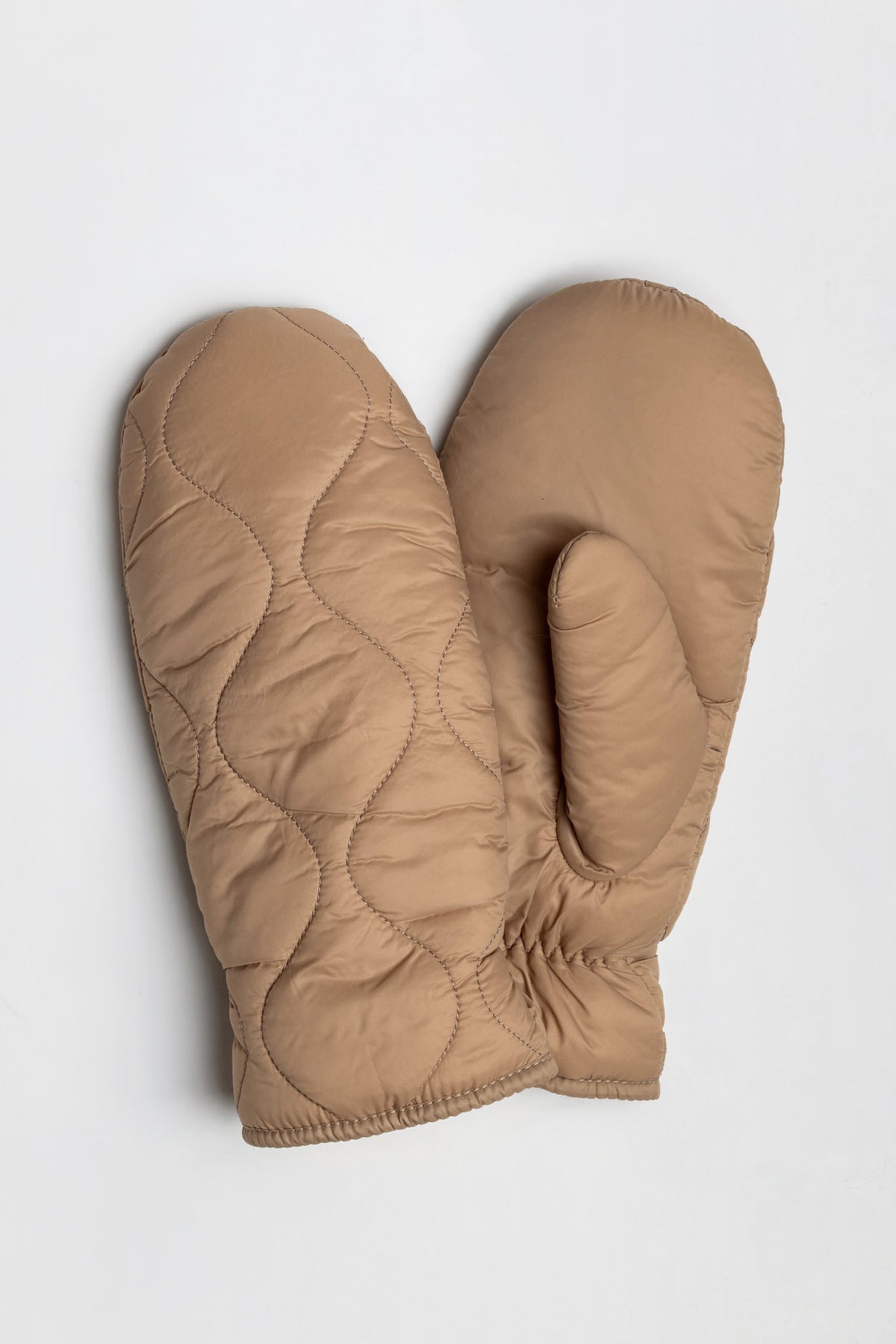Wave Quilt Puffy Mit with Fur Lining